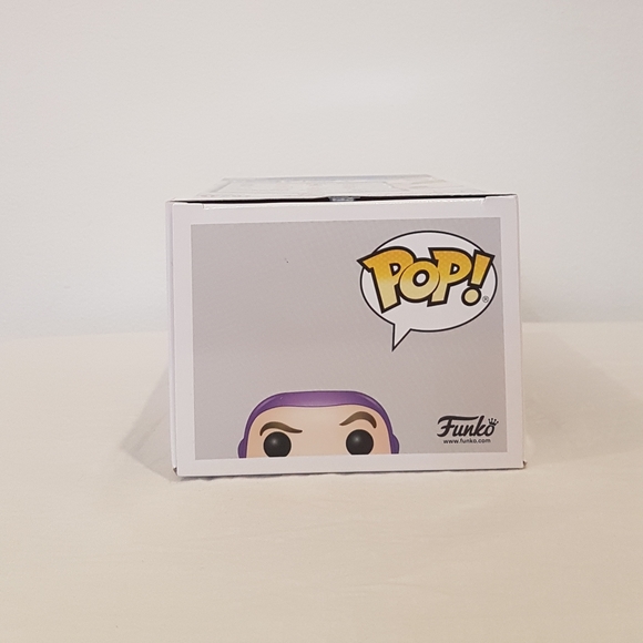 Buzz Lightyear Funko Pop 523 - Picture 5 of 7